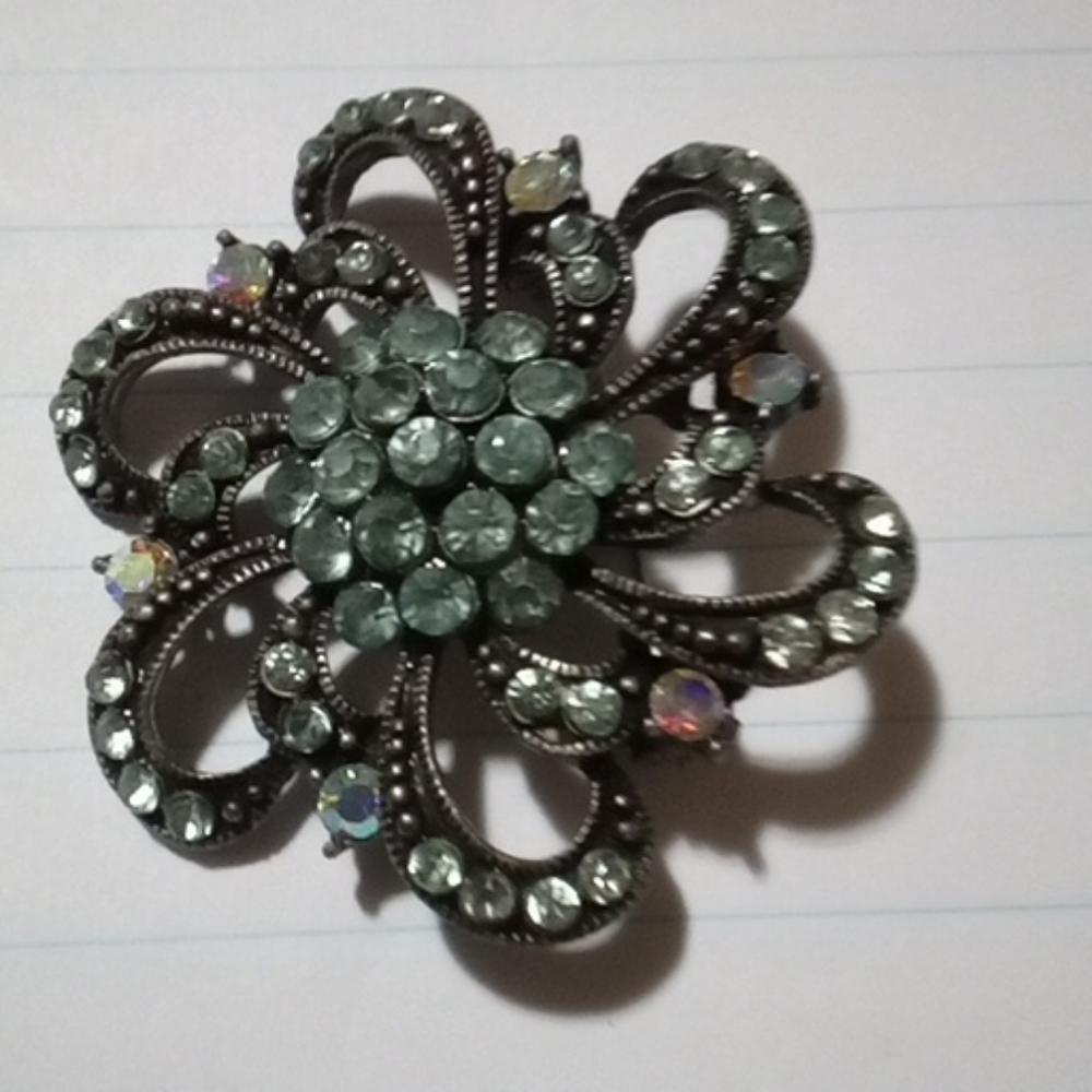 Vintage 50's Elegant Silver and Aqua Rhinestone Brooch